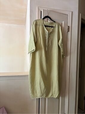 Light Green Linen/Cotton Tie-Neck Women's Dress